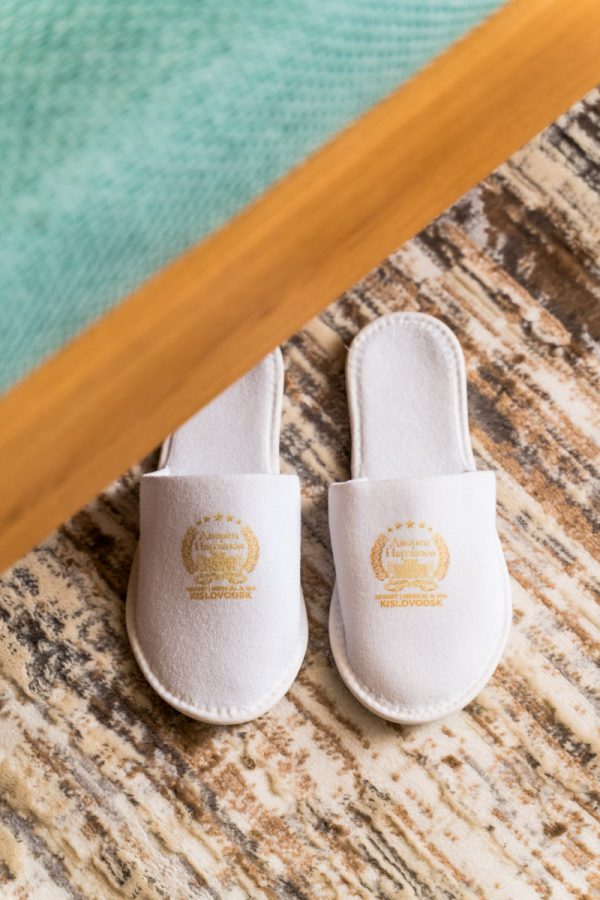 Номер «Люкс 2 комнатный» в санатории «Дворец нарзанов» в г. Кисловодске - фотография