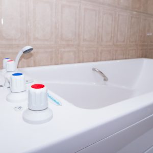 Кабинет лечебных ванн в санатории «Дворец нарзанов» в г. Кисловодске - фотография