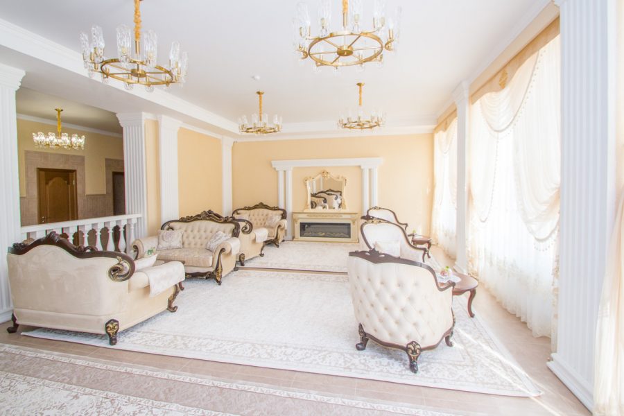 Холл в санатории «Дворец нарзанов» в г. Кисловодске - фотография