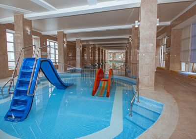 Детская зона в бассейне в санатории «Дворец нарзанов» в г. Кисловодске - фотография