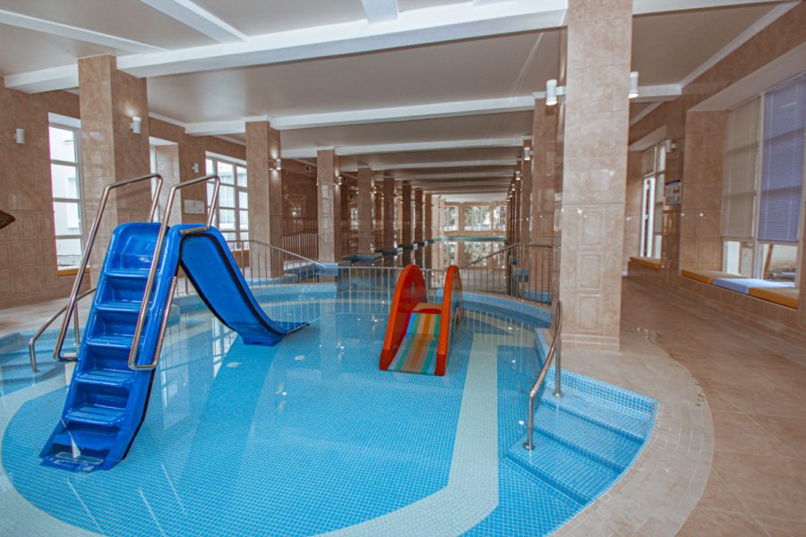 Детская зона в бассейне в санатории «Дворец нарзанов» в г. Кисловодске - фотография
