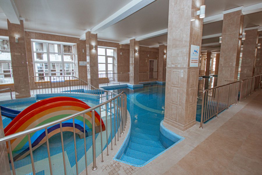 Детская зона в бассейне в санатории «Дворец нарзанов» в г. Кисловодске - фотография