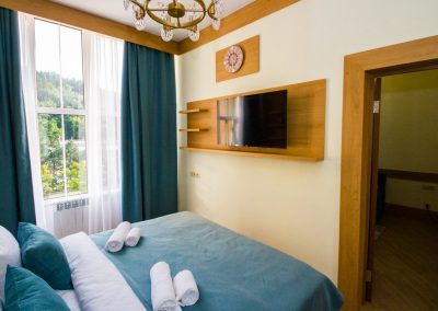 Номер «Люкс 2 комнатный» в санатории «Дворец нарзанов» в г. Кисловодске - фотография