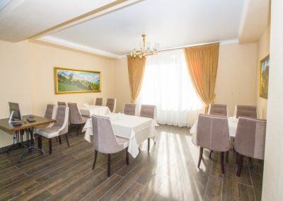 Ресторан «Золотой» в санатории «Дворец нарзанов» в г. Кисловодске - фотография