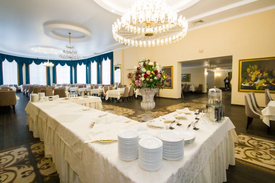 Ресторан «Золотой» в санатории «Дворец нарзанов» в г. Кисловодске - фотография