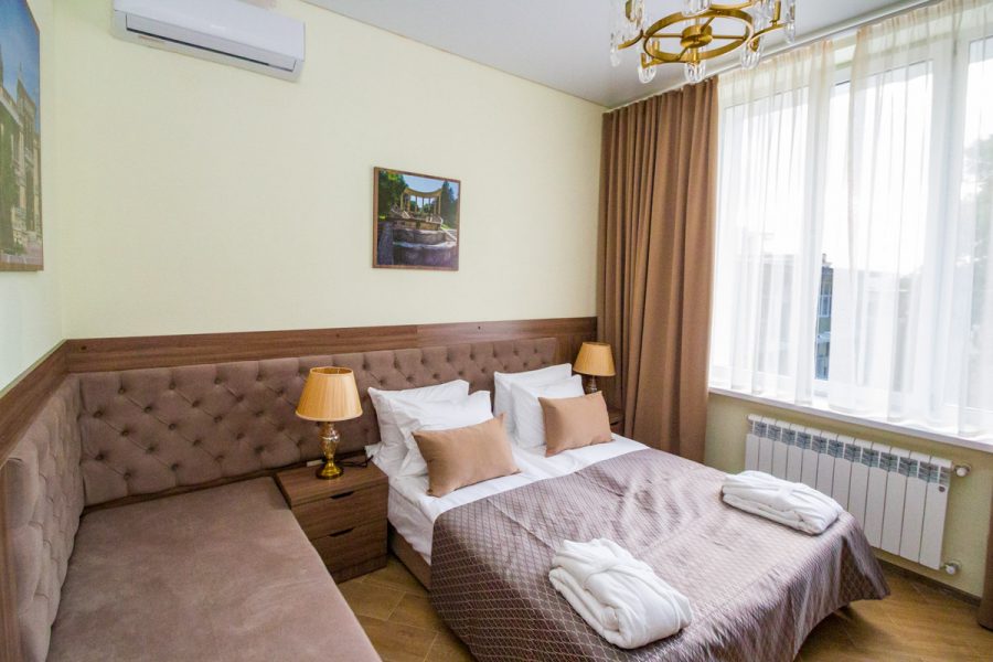 Номер «Апартамент 1 комнатный» в санатории «Дворец нарзанов» в г. Кисловодске - фотография