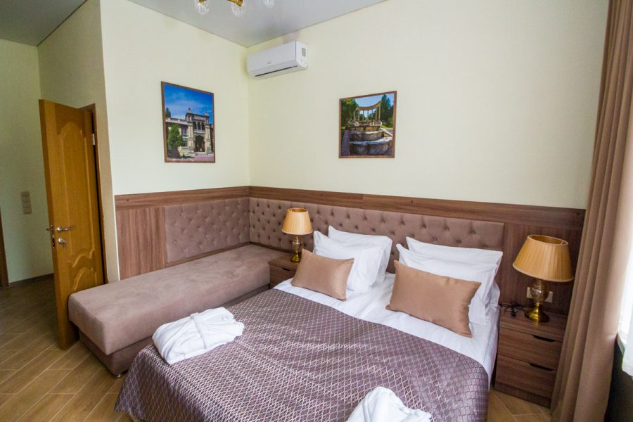 Номер «Апартамент 1 комнатный» в санатории «Дворец нарзанов» в г. Кисловодске - фотография