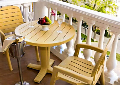 Номер «Люкс Семейный» в санатории «Дворец Нарзанов» в г. Кисловодске - фотография