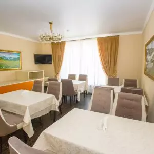 Ресторан «Золотой» в санатории «Дворец нарзанов» в г. Кисловодске - фотография