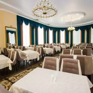 Ресторан «Золотой» в санатории «Дворец нарзанов» в г. Кисловодске - фотография